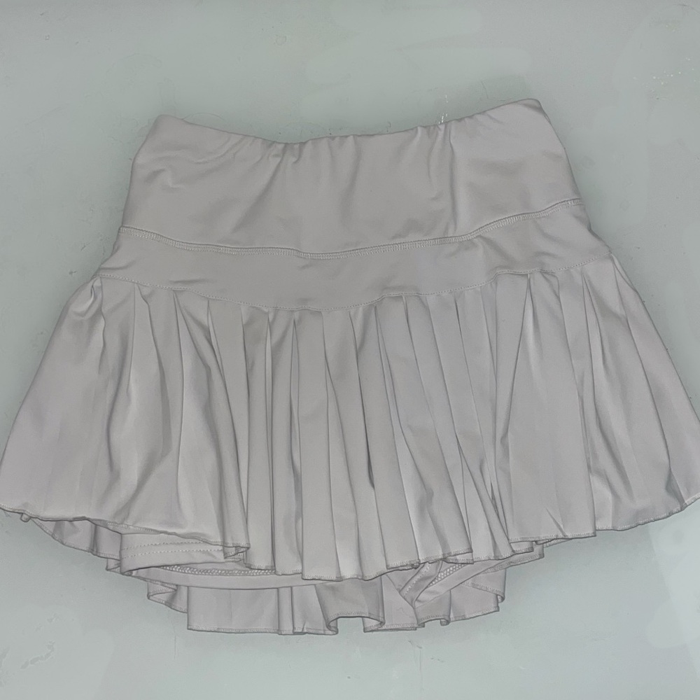 White Goldhinge Skirt